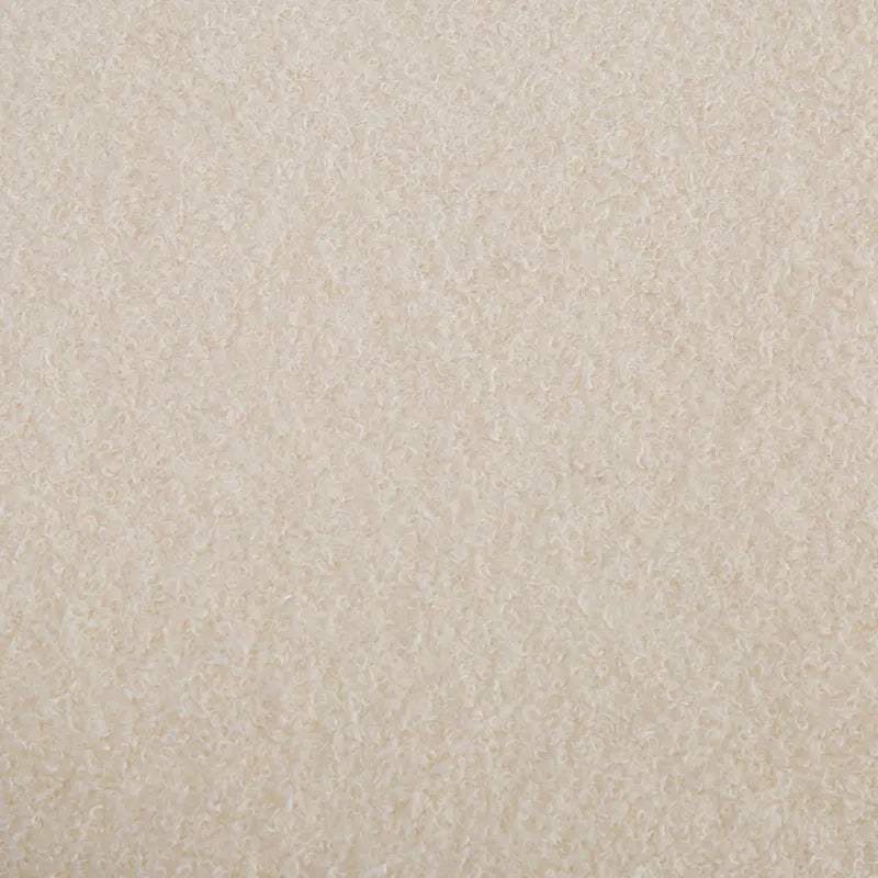 Set di 2 o 4 sgabelli da bancone moderni imbottiti con struttura in metallo e poggiapiedi, utilizzabili anche come seduta o tavolino laterale