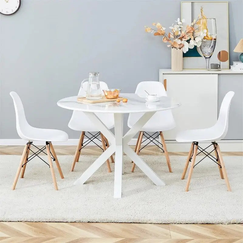 Runder Esstisch im Landhausstil mit MDF-Tischplatte und Metall-Säulenfuß, für 4-6 Personen, 107 cm